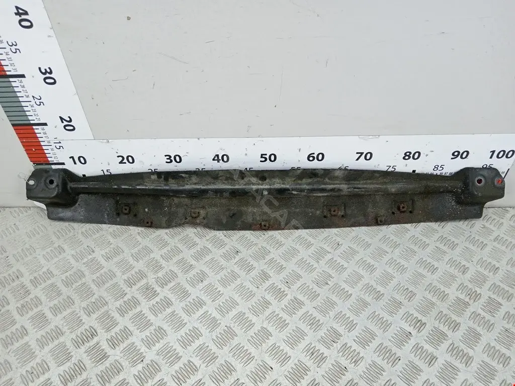 Балка под радиатор 7L0805551A