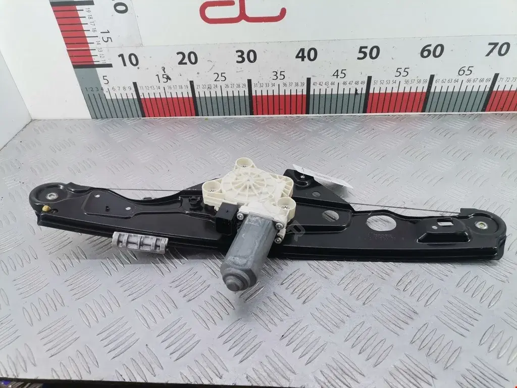 Стеклоподъемник 014388, 017606, 01SKV684