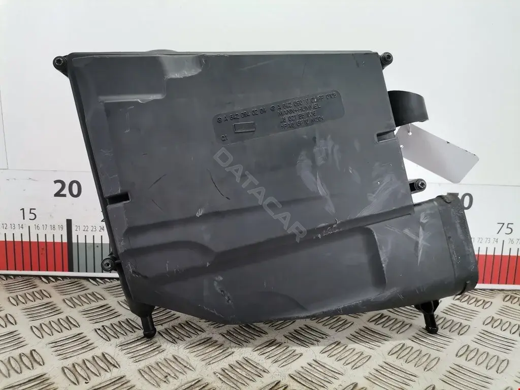 Корпус воздушного фильтра A6420903901