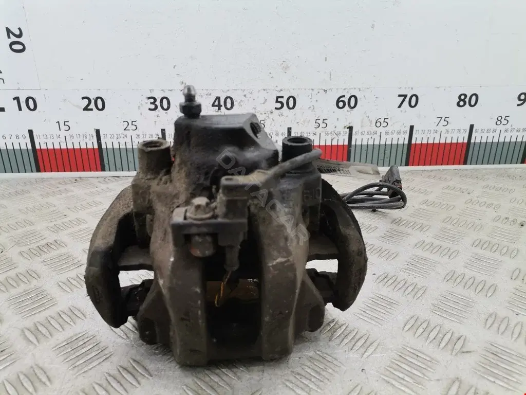 Суппорт тормозной A0024202883, ME6198