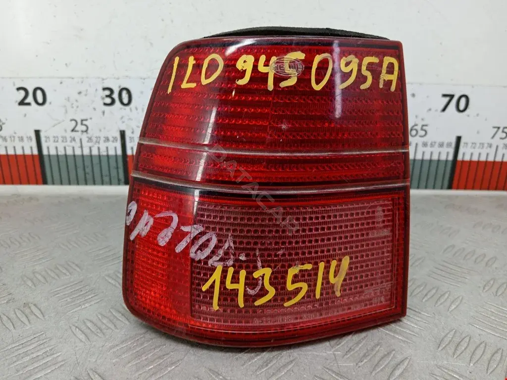 Задние фонари 1L0945095A
