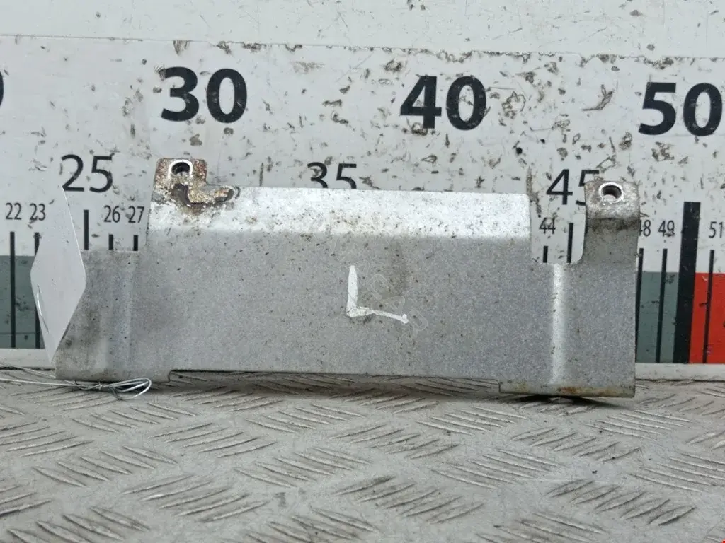 Тепловой экран глушителя 078253009B
