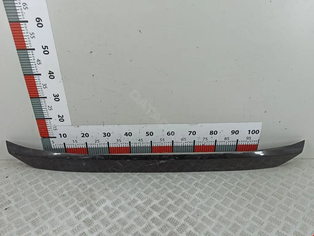 Накладка крышки багажника 768242130