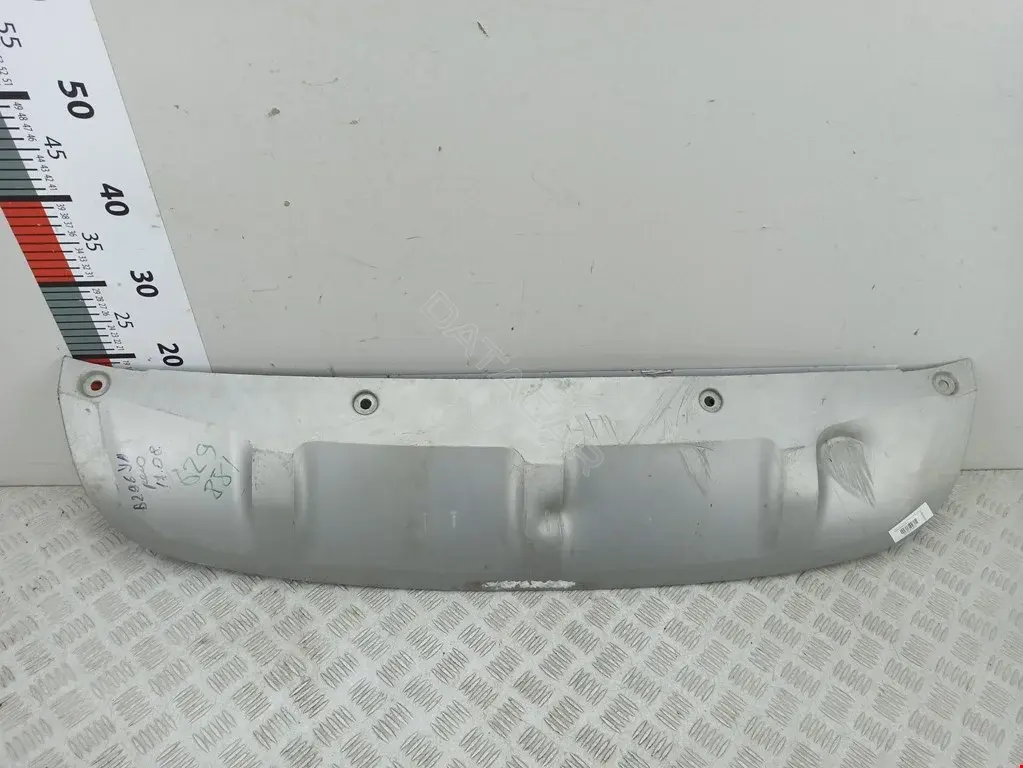 Накладка бампера K8D219B537A