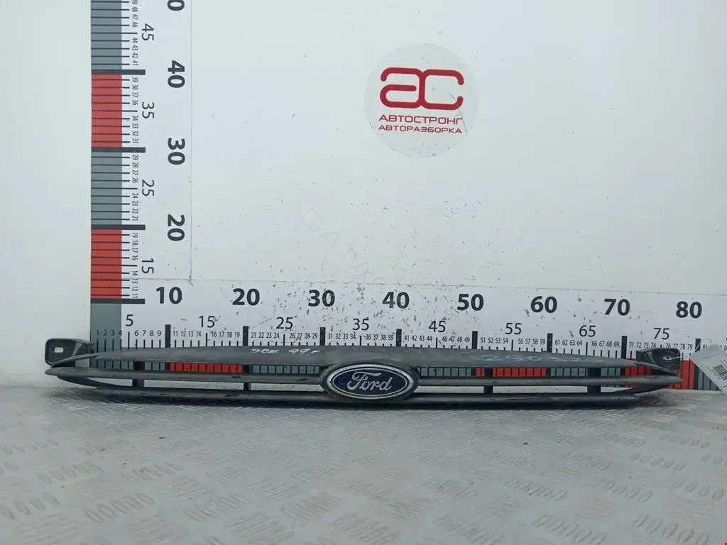 Решетка радиатора 95AB8200AB