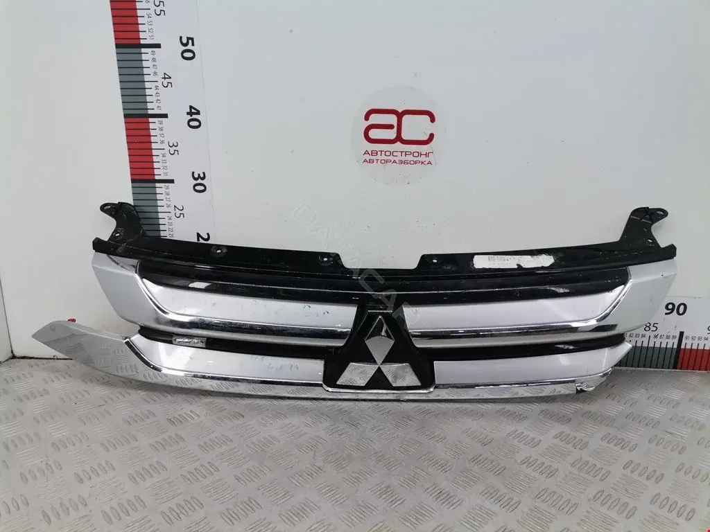 Решетка радиатора 2202496