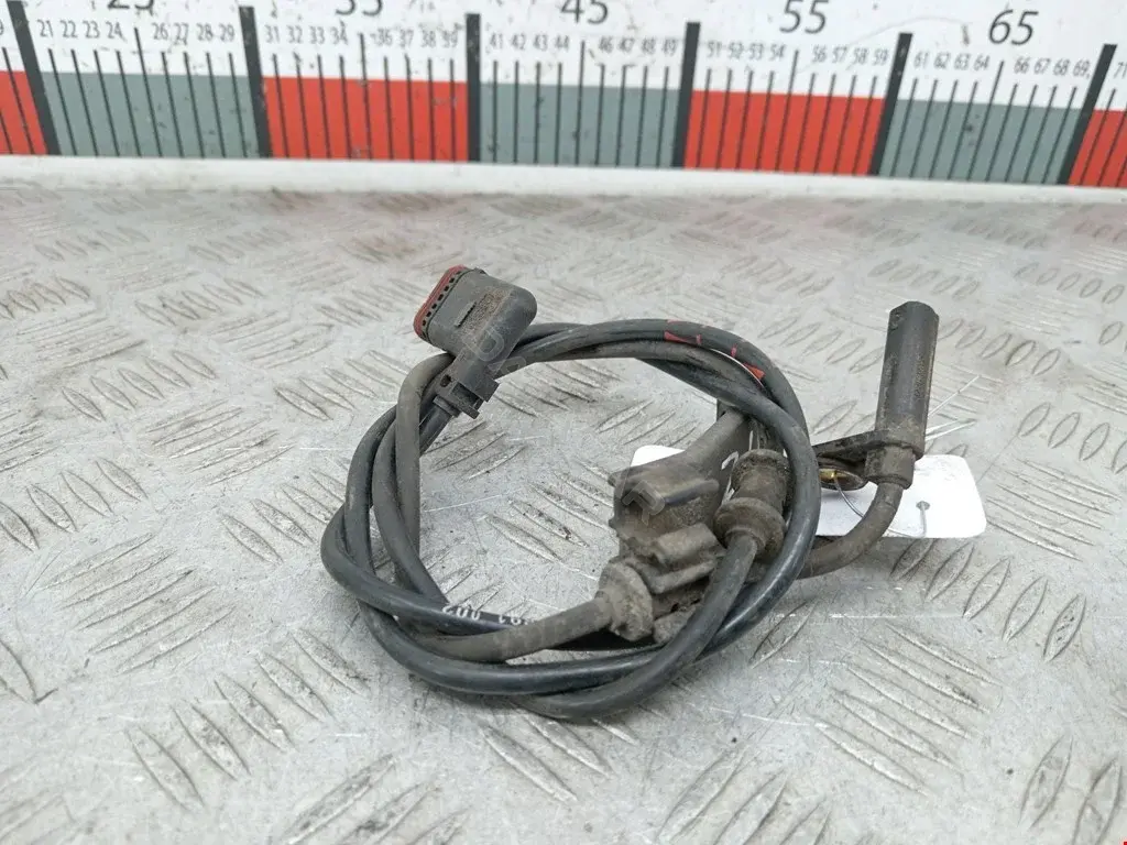 Датчик АБС A0015429116