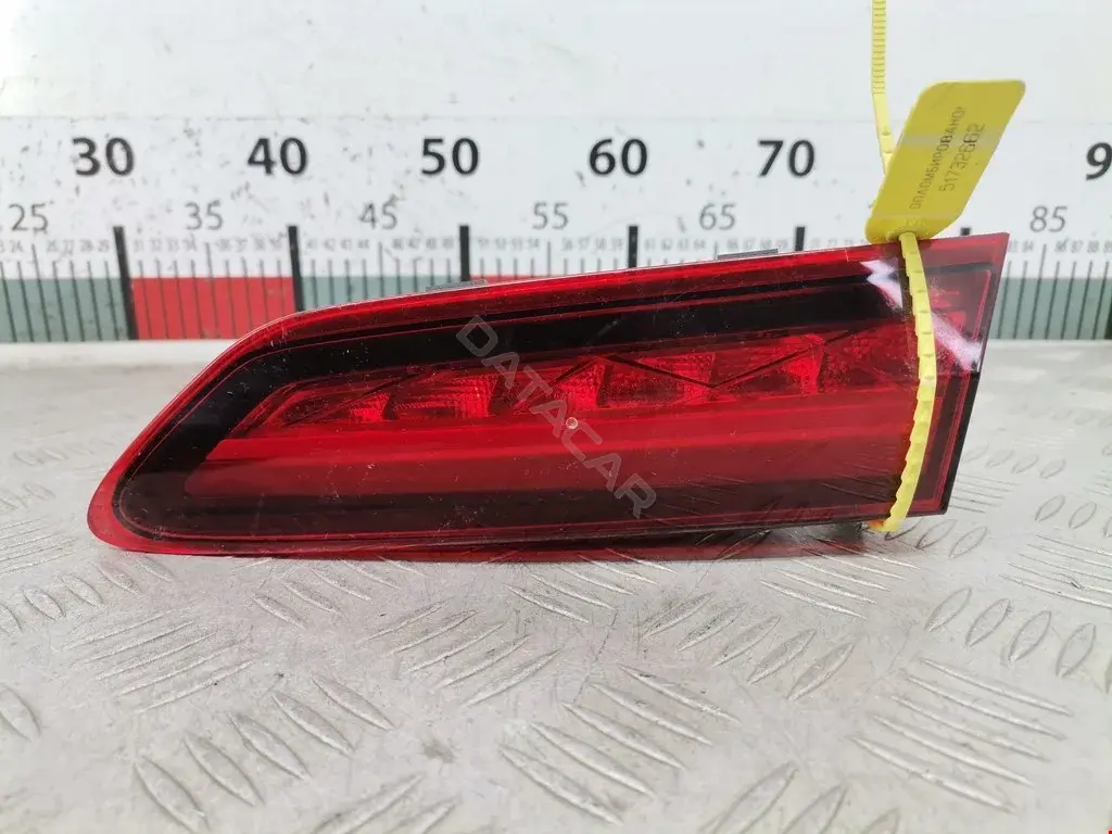 Задние фонари 57A945308