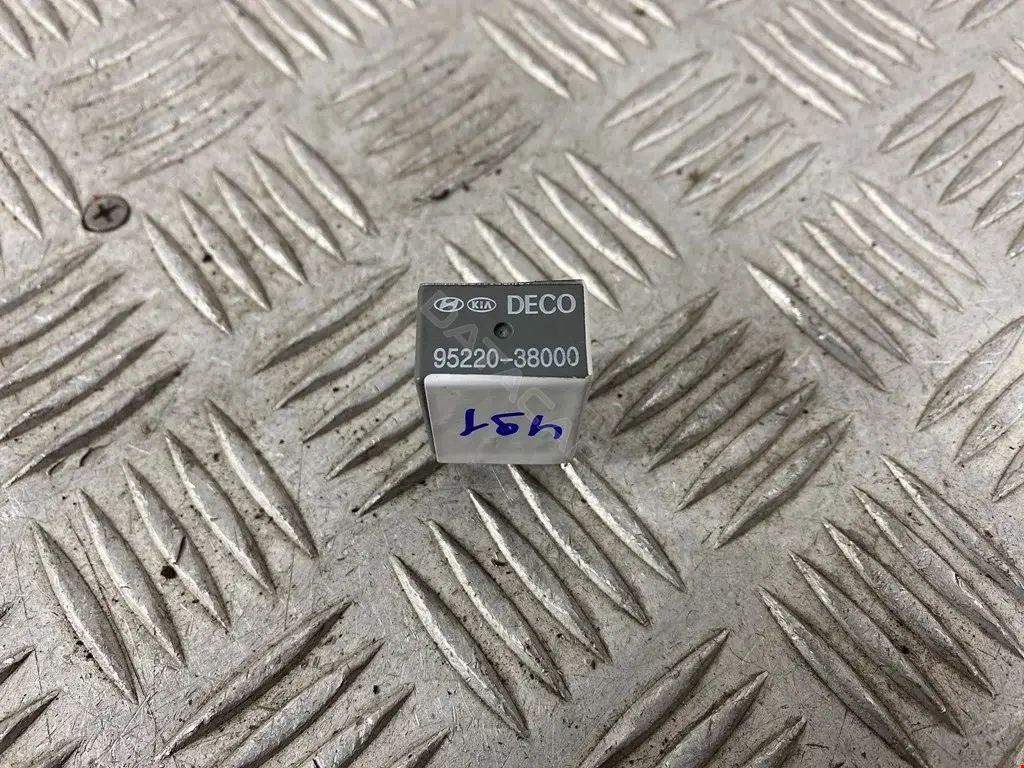 Многофункциональное реле 0986AH0093, 0K95A67740, 8627A008