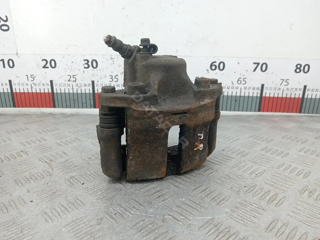 Суппорт тормозной 0986135315, 13012139152, 22984302