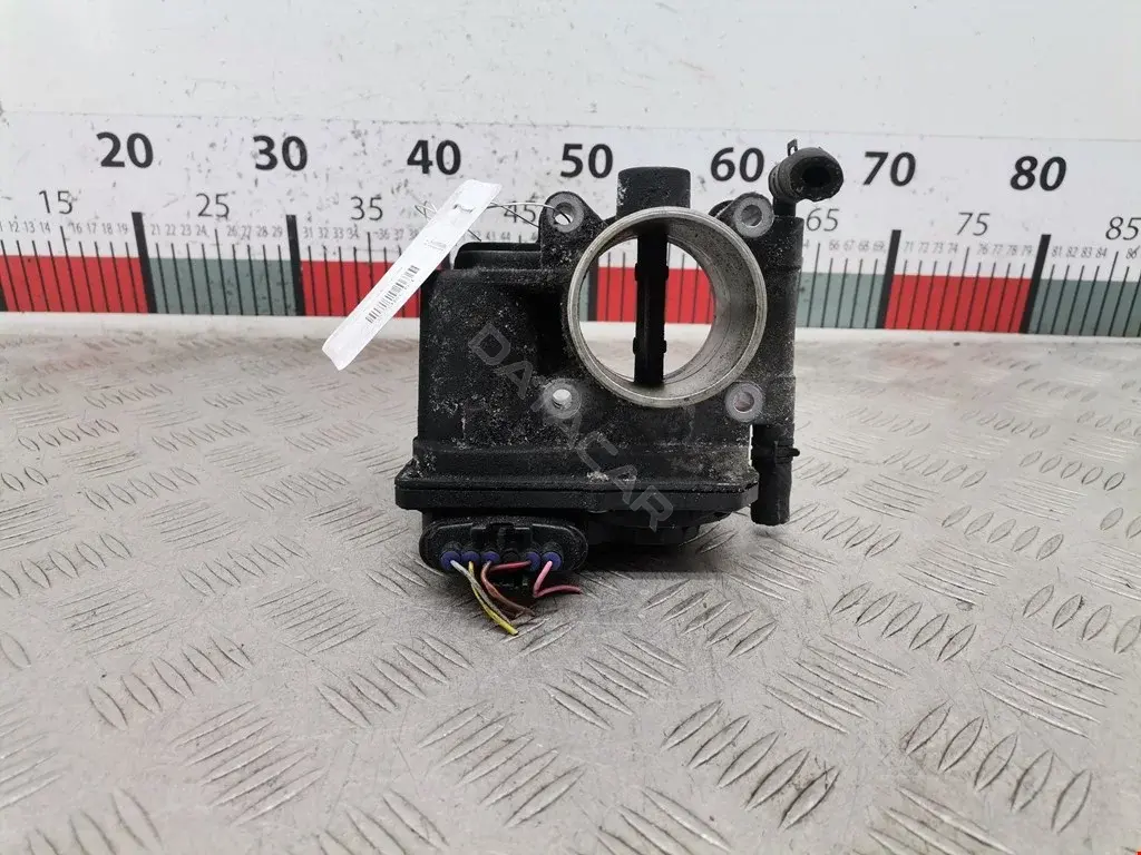 Дроссельная заслонка RF7J136B0B, RF7J136B0E