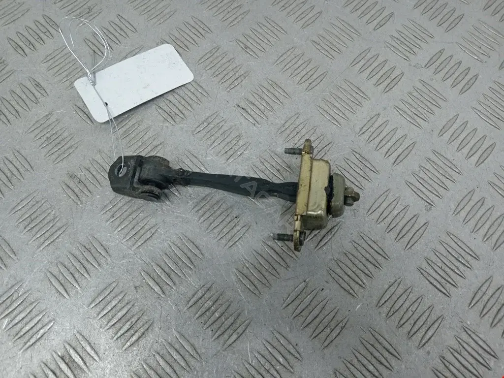 Ограничитель двери 4736916