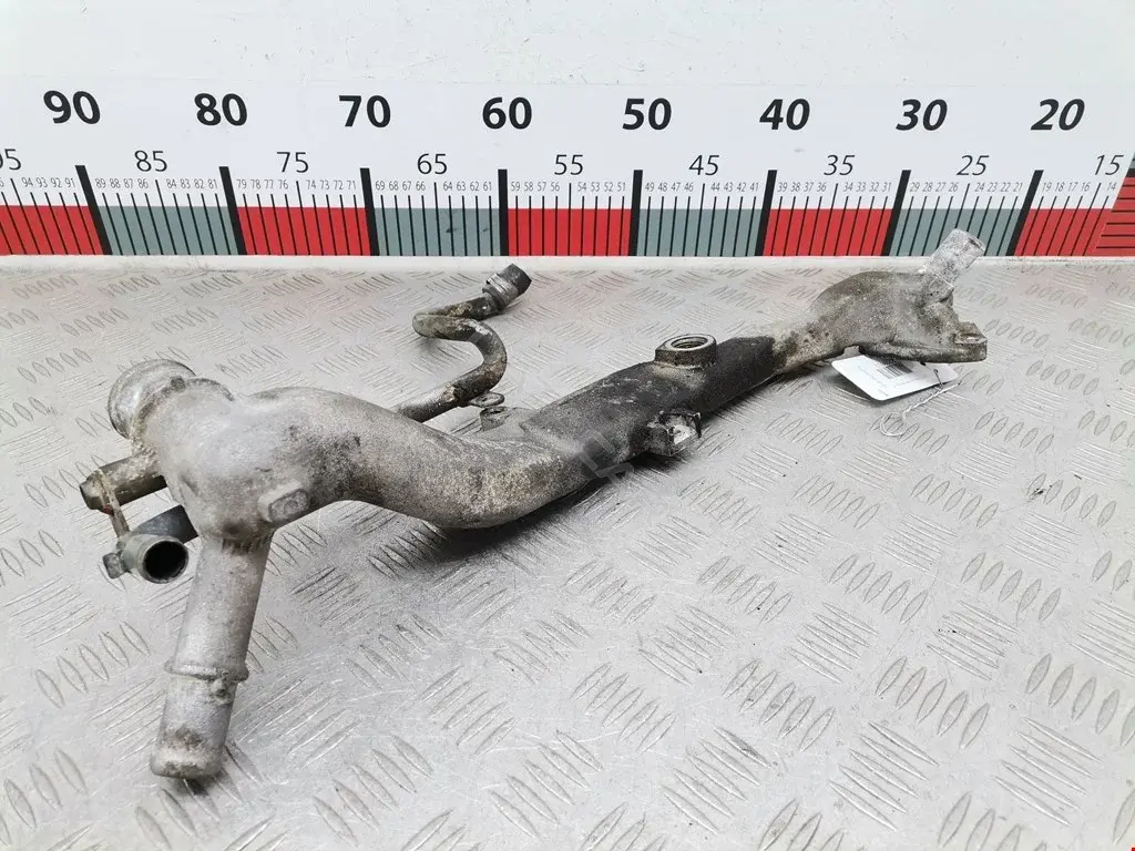 Патрубки системы охлаждения 60676969