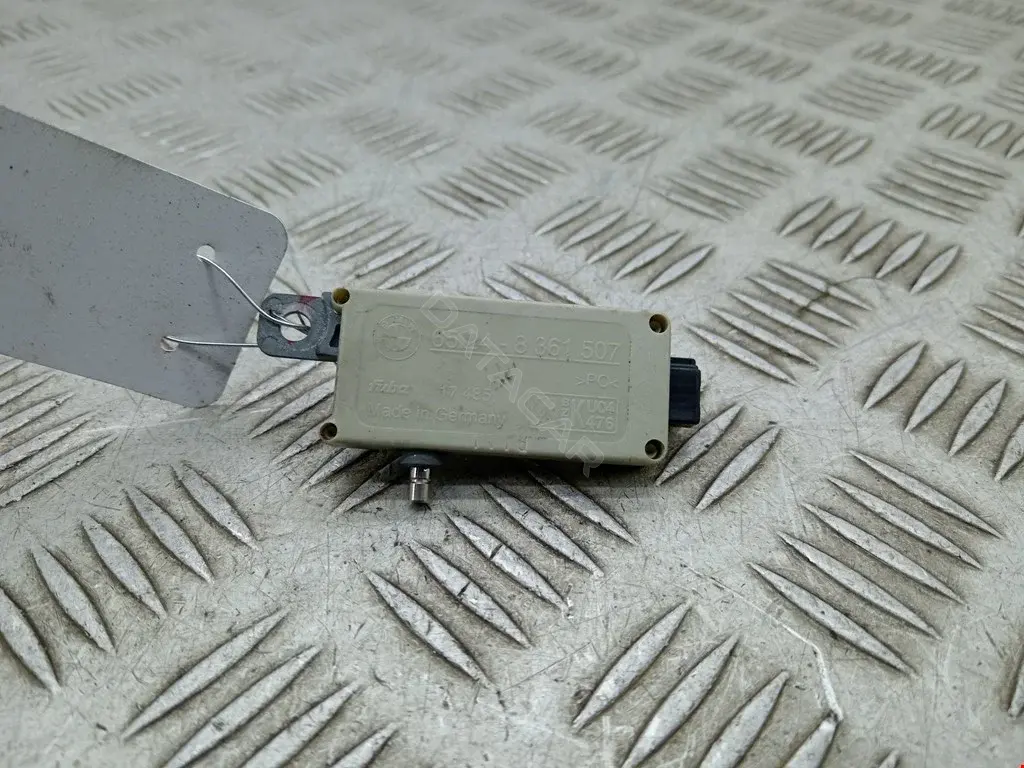Усилитель антенны 65248361507