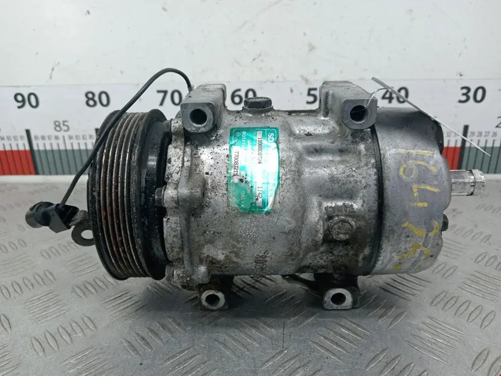 Компрессор кондиционера 7700872159, SD7V161142