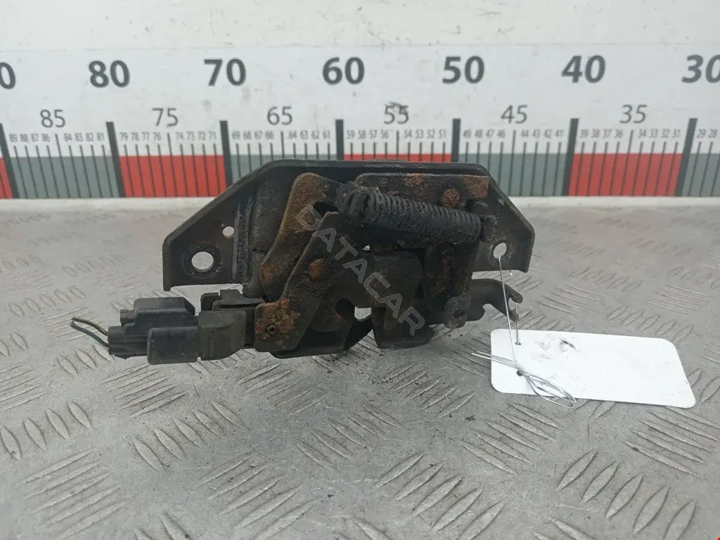 Замок капота AM5A16700