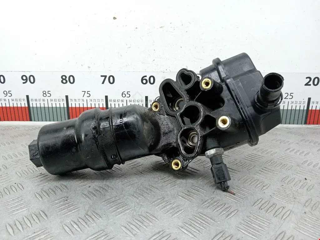 Корпус масляного фильтра 06D115397G