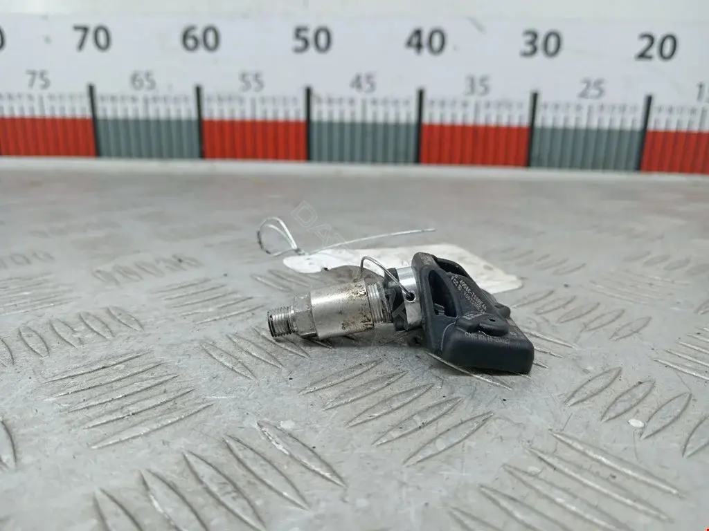 Датчик давления в шинах 36106877936, 6877936, LM05585