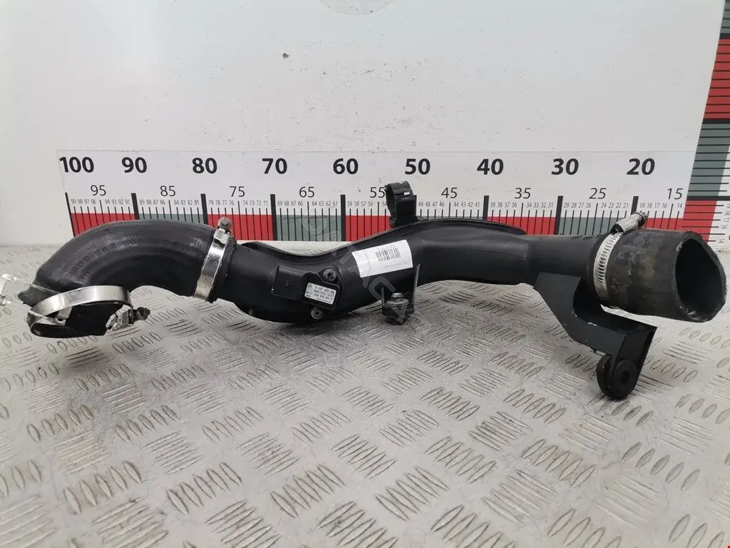 Патрубок интеркулера 5N0145770A