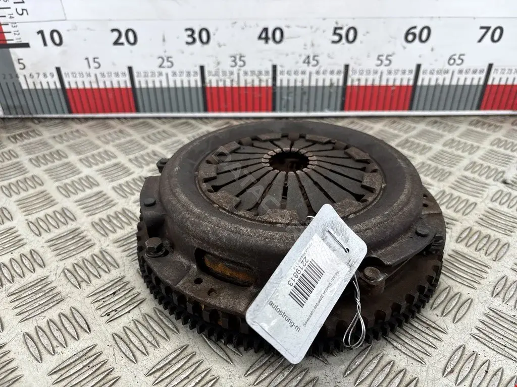 Маховик 123008120R, 8200008007