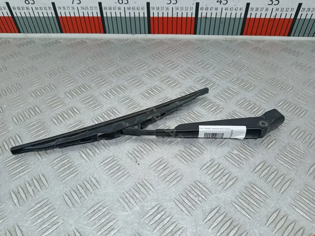 Рычаг стеклоочистителя 3M51R17526AA