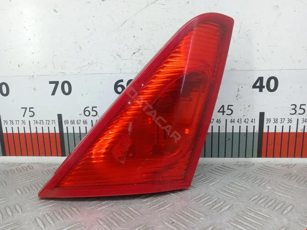 Задние фонари 8331A081