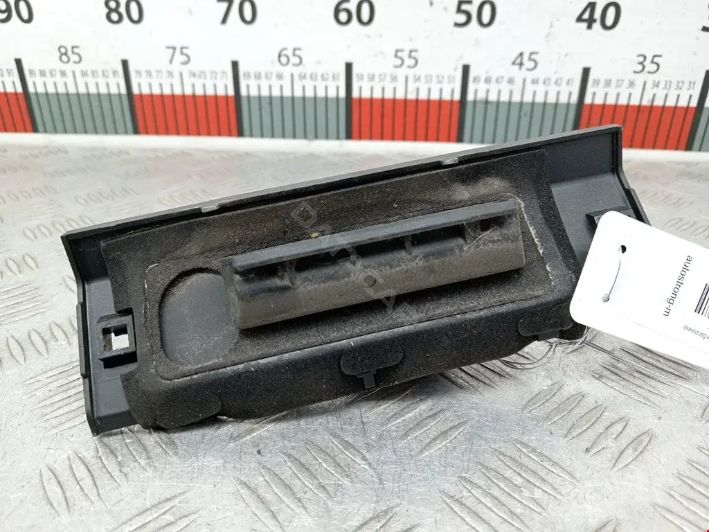 Ручка крышки багажника 8726Q0