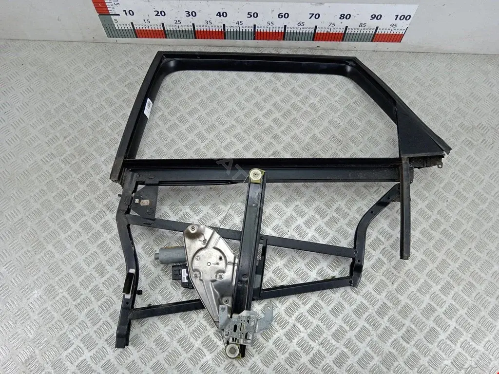 Стеклоподъемник 00141901, 013931, 017573