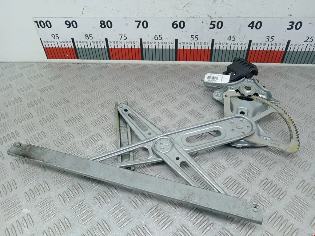 Стеклоподъемник 606000TO7274, 698100D131, 857100D020