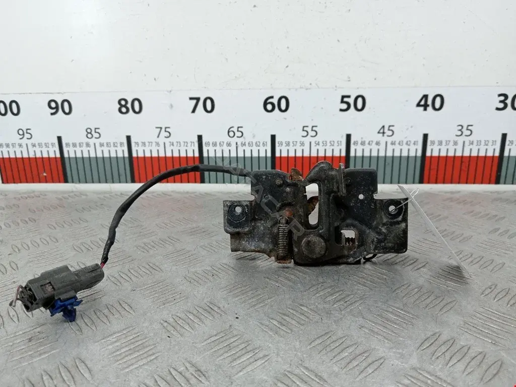 Замок капота CC4356620