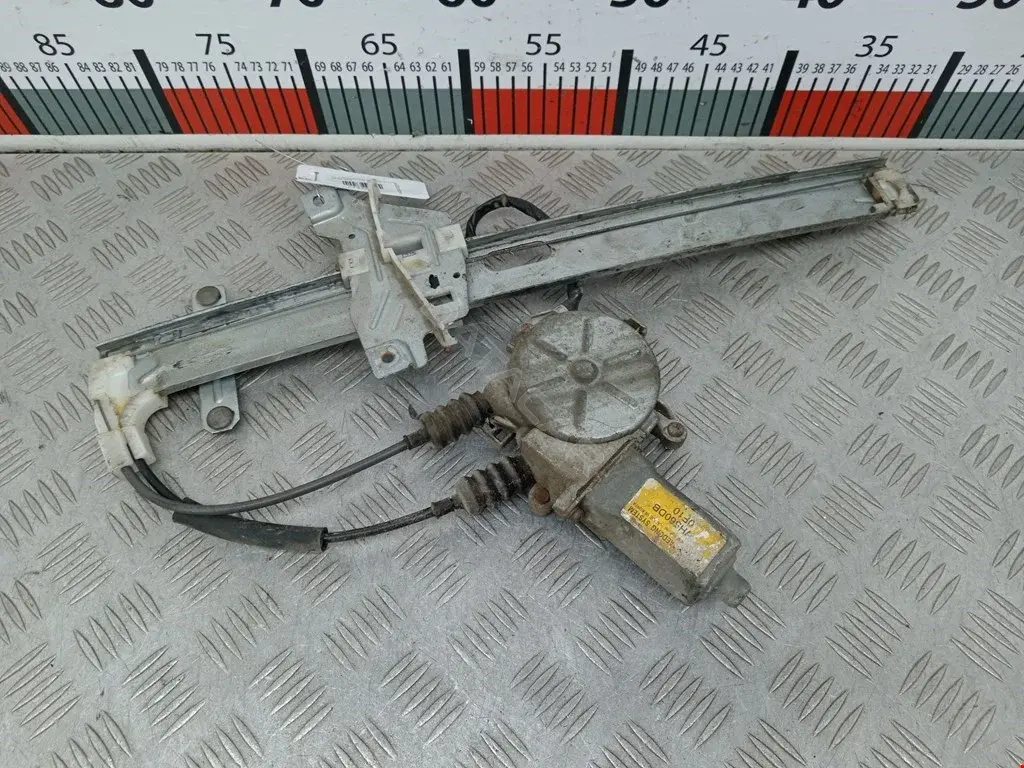 Стеклоподъемник 0K01973560