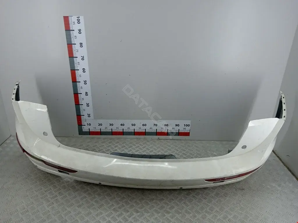 Задний бампер 8R0807511