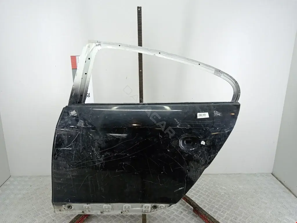 Дверь 821011173R