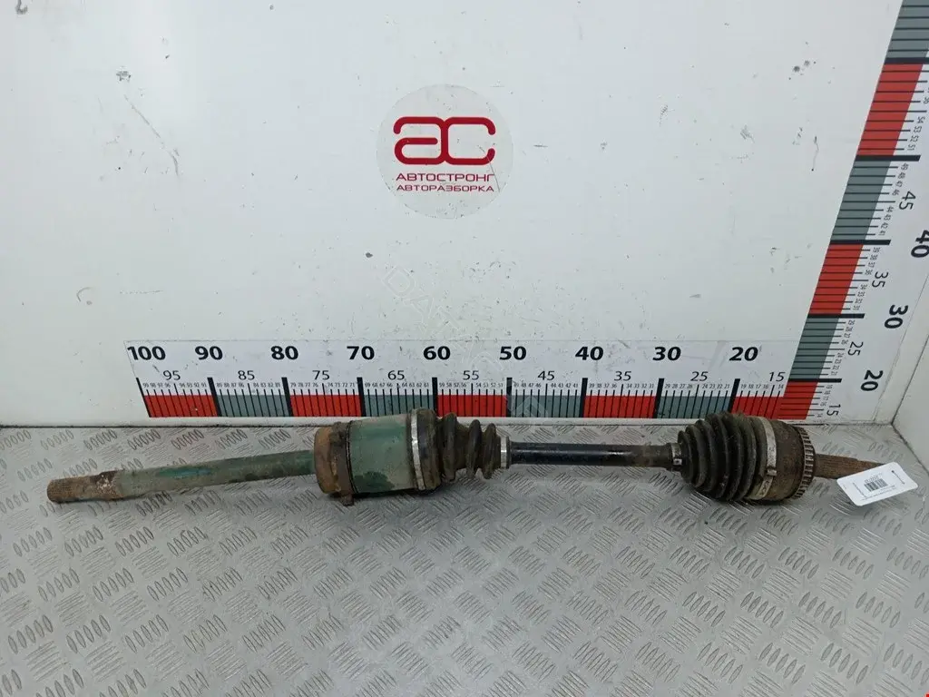 Приводной вал / Полуось 39100BU100