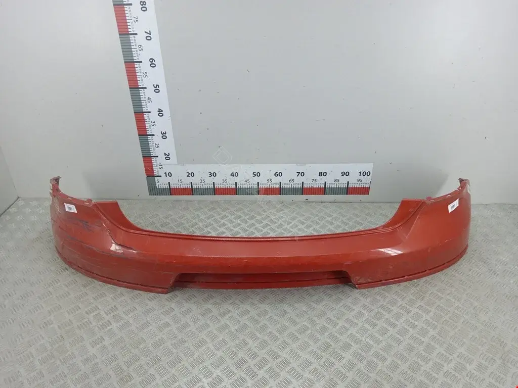 Задний бампер 5829546, 6R0807421C, 6R6807421BK