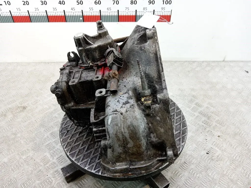 Механическая коробка передач (МКПП) F10