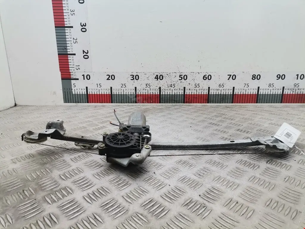 Стеклоподъемник 014389, 01SKV683, 01SKV693
