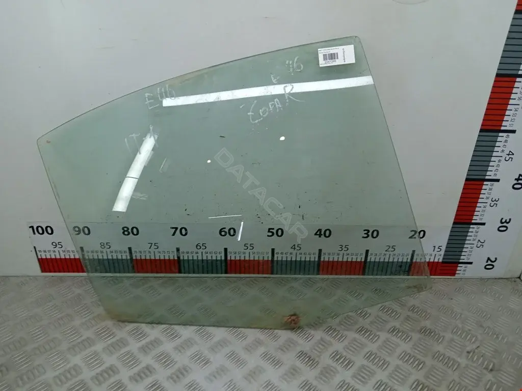 Стекло двери 410005275, 51348196028, 8461303