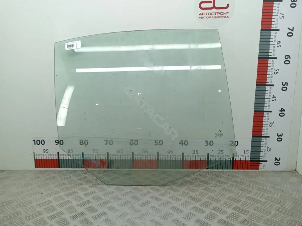 Стекло двери 4724962AA