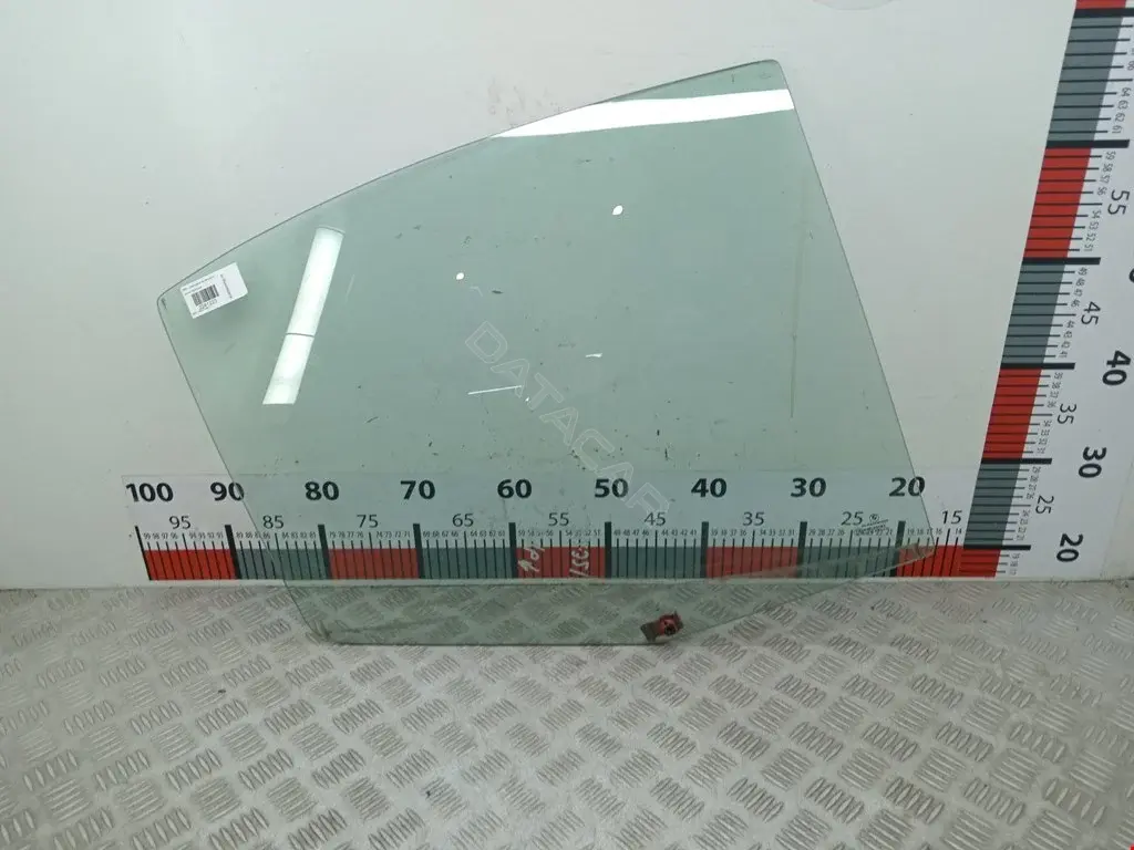Стекло двери 410005275, 51348196028, 8461303