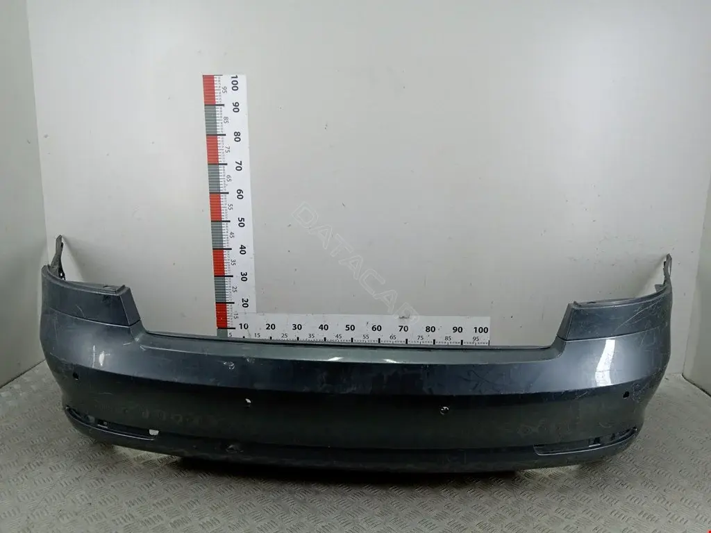 Задний бампер 1ZU807417, 1ZU807421