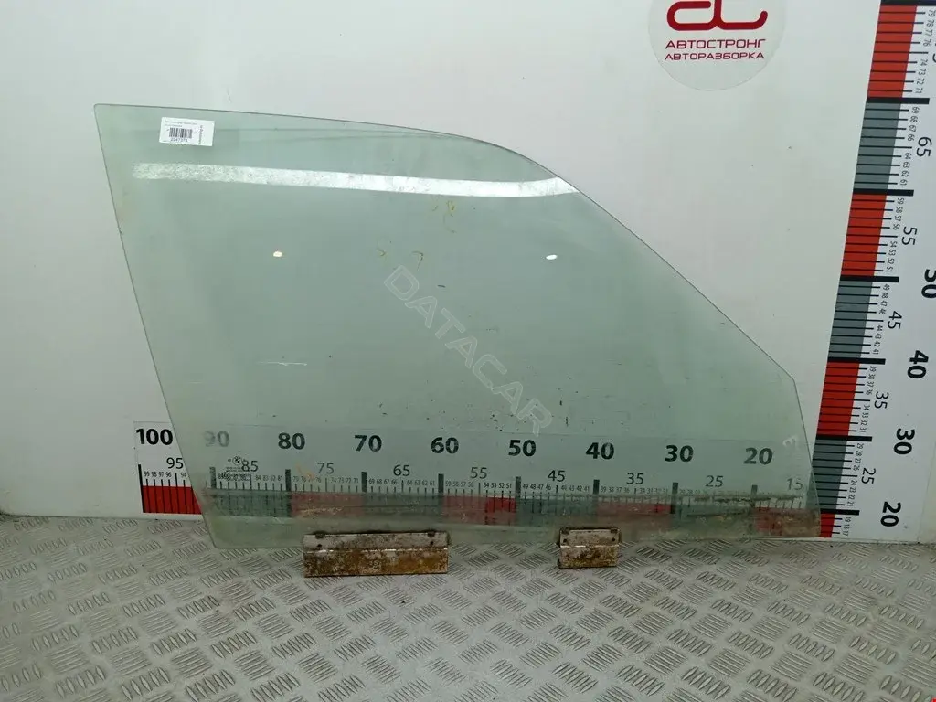 Стекло двери 8U0845202
