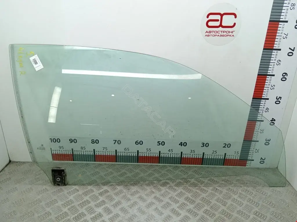 Стекло двери 24762HG, 410002813, 51328204178