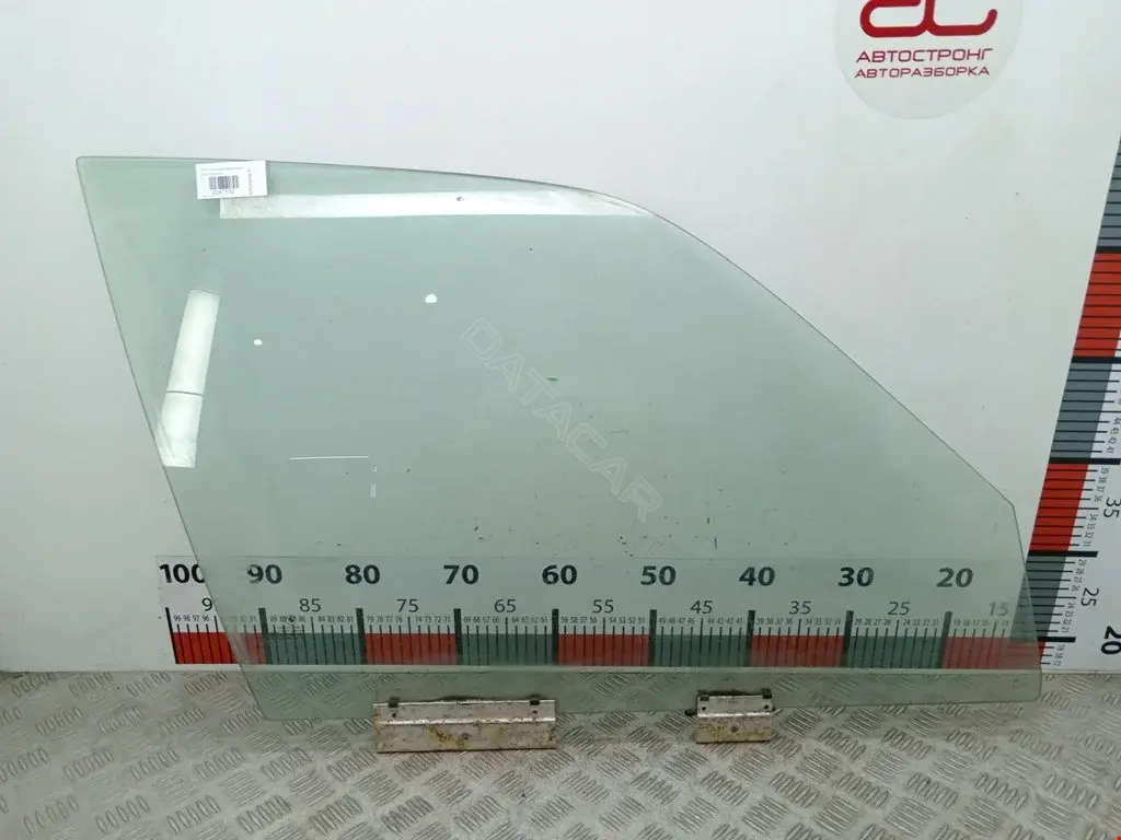 Стекло двери 8U0845202