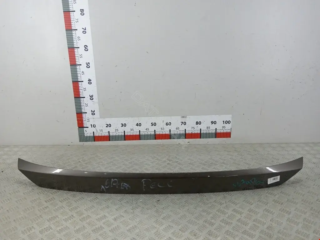 Накладка крышки багажника 2249086