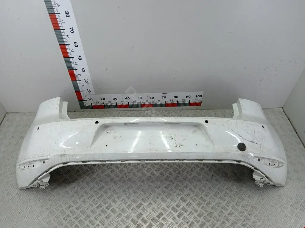 Задний бампер 5G6807421, 5K6807417