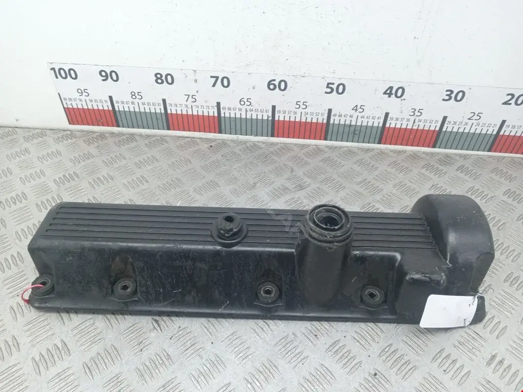 Крышка клапанная F6AZ6582HA