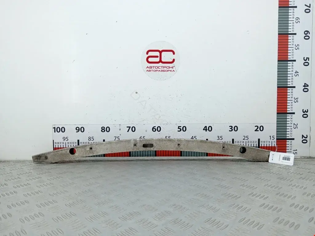 Усилитель бампера DPE000072