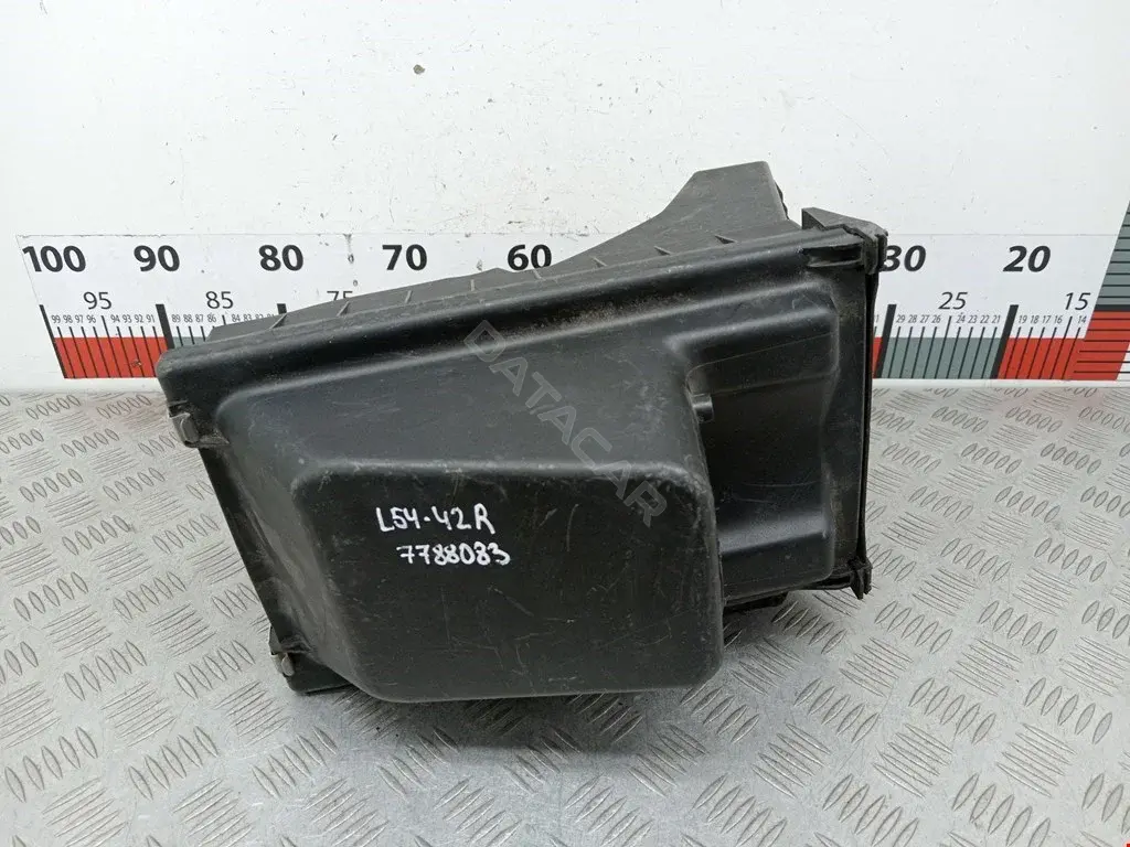 Корпус воздушного фильтра 13717788083, 7500548