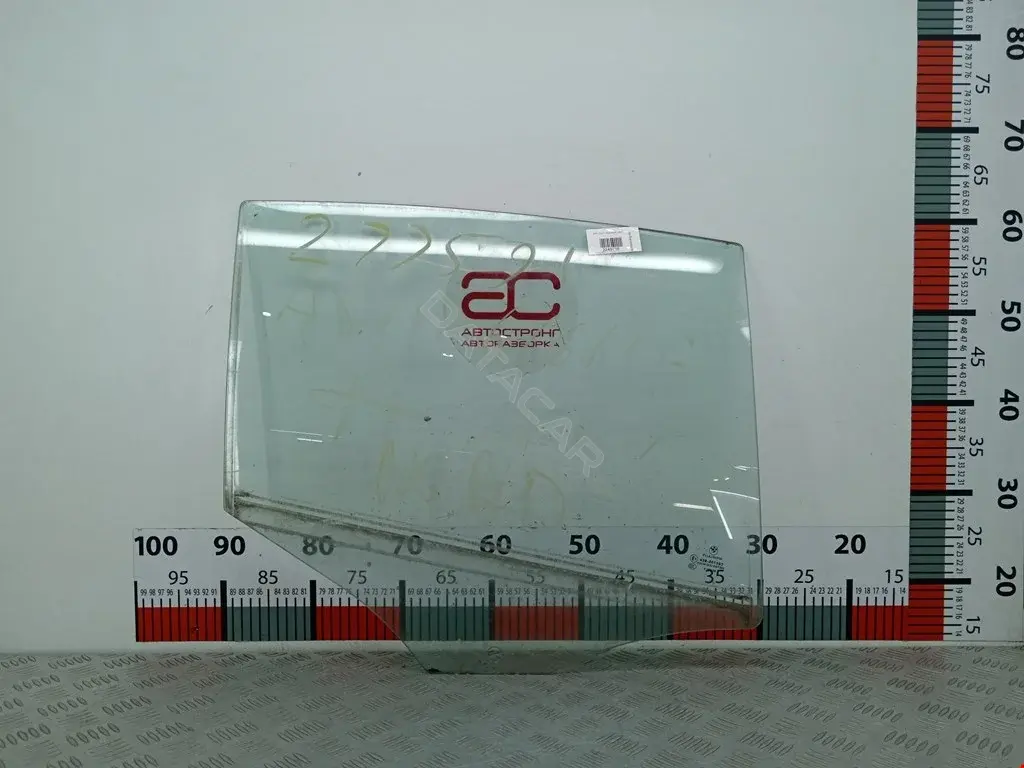 Стекло двери 410002834, 51357067794, 8461329